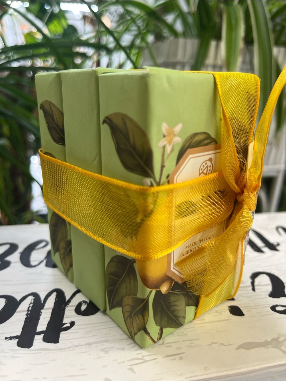 Luxury Lemon-Scented Soap Gift Set - Yellow Ribbon